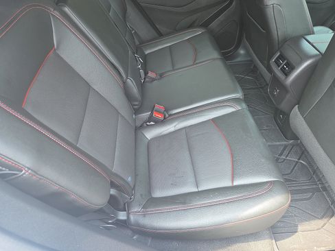Used 2024 Chevrolet Equinox RS w/ RS Leather Package AWD/4WD image 21