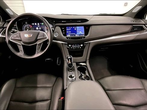 Used 2024 Cadillac XT5 Sportv w/ Technology Package AWD/4WD image 18