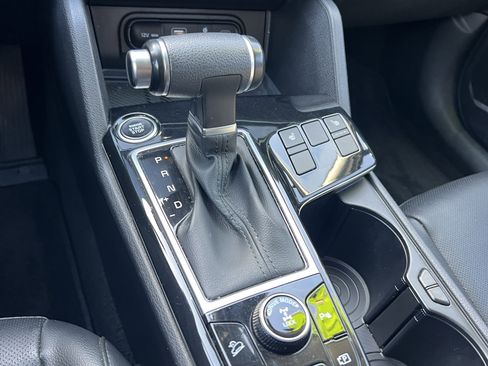 Certified 2024 Kia Sportage EX image 29