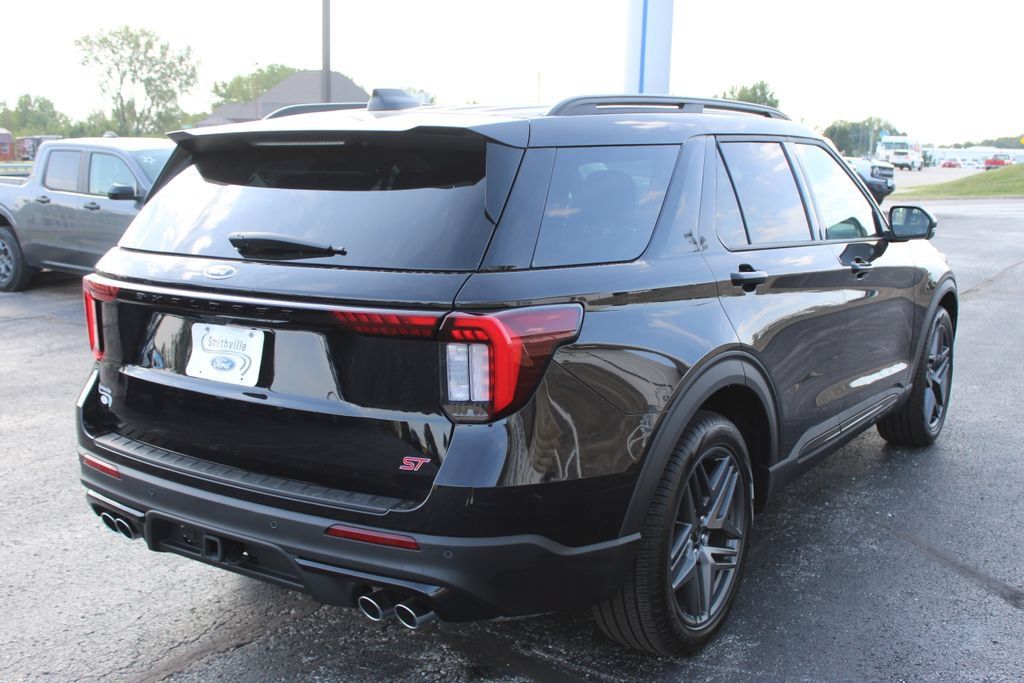 New 2026 Ford Explorer ST w/ Sun And Sound Package AWD/4WD image 5