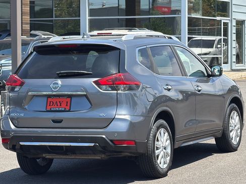 Used 2020 Nissan Rogue SV FWD image 5