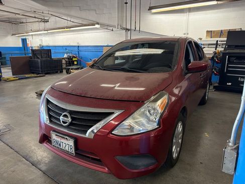 Used 2019 Nissan Versa S Plus FWD image 1