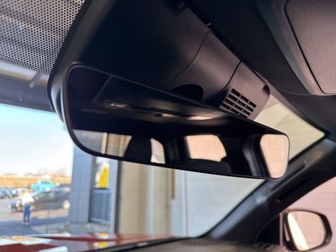 Certified 2025 Toyota Tacoma TRD Sport image 31