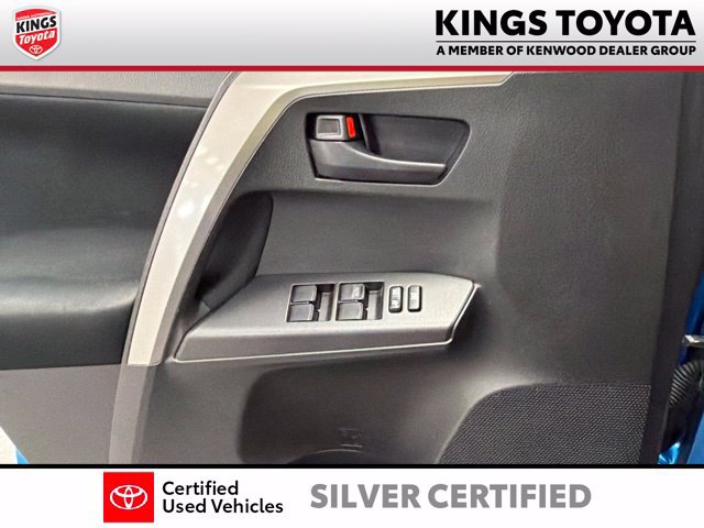 Used 2016 Toyota RAV4 LE FWD image 26