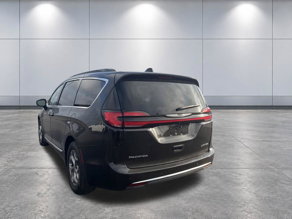 Used 2022 Chrysler Pacifica Limited FWD image 7