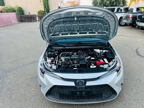 Used 2022 Toyota Corolla LE FWD image 11