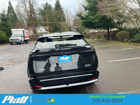 Used 2023 Nissan Ariya AWD image 8