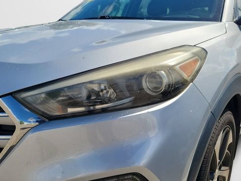 Used 2017 Hyundai Tucson Limited w/ Limited Ultimate Package 03 FWD image 2