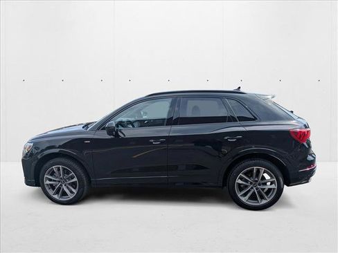 New 2025 Audi Q3 2.0T Premium image 8