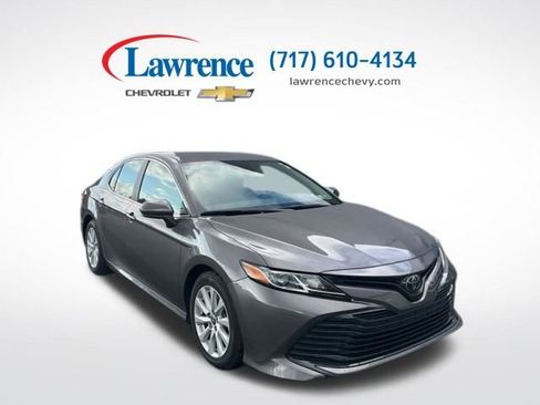 Used 2020 Toyota Camry LE FWD image 1