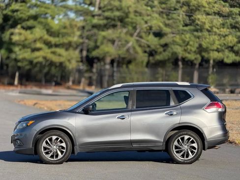 Used 2016 Nissan Rogue SL w/ SL Premium Package AWD/4WD image 8