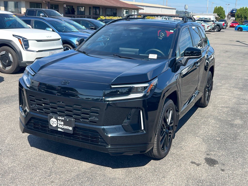 Used 2026 Toyota RAV4 XSE w/ Weather Package AWD/4WD image 3