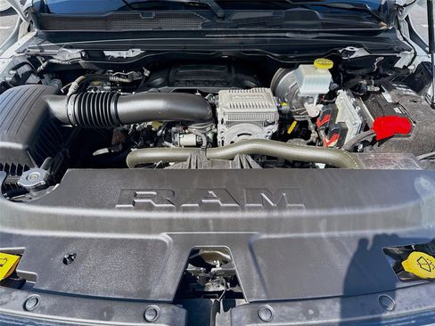 Used 2021 RAM 1500 Laramie image 31