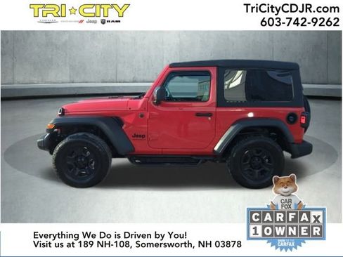 Used 2025 Jeep Wrangler Sport image 2