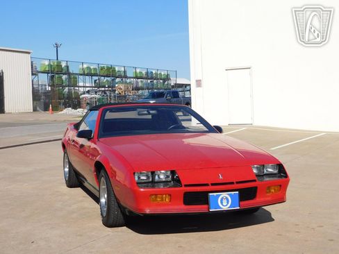 Used 1987 Chevrolet Camaro LT image 17