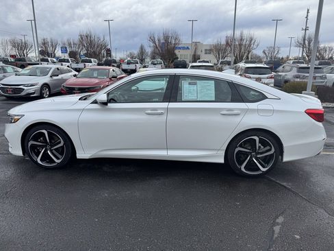 Used 2018 Honda Accord Sport image 8