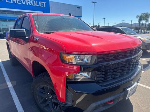 Used 2021 Chevrolet Silverado 1500 Custom Trail Boss AWD/4WD image 2