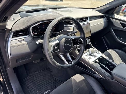 Used 2023 Jaguar F-PACE SVR AWD/4WD image 18