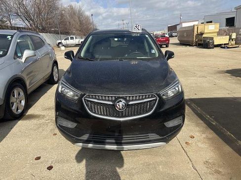 Used 2019 Buick Encore Preferred image 2