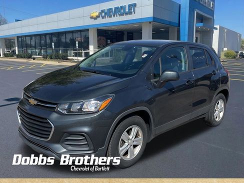 Used 2019 Chevrolet Trax LS w/ Tint and Cruise Package image 1