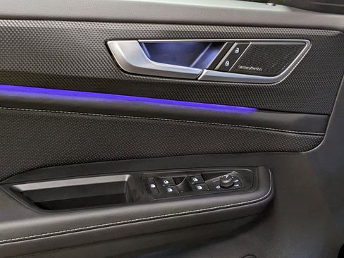 New 2026 Volkswagen Atlas Cross Sport SEL Premium R-Line image 10