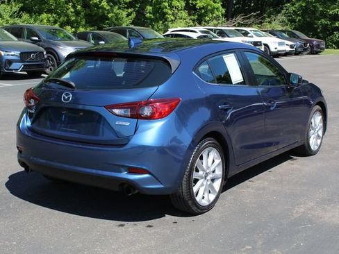 Used 2017 MAZDA MAZDA3 Grand Touring FWD image 3