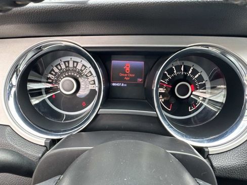Used 2013 Ford Mustang Premium image 24
