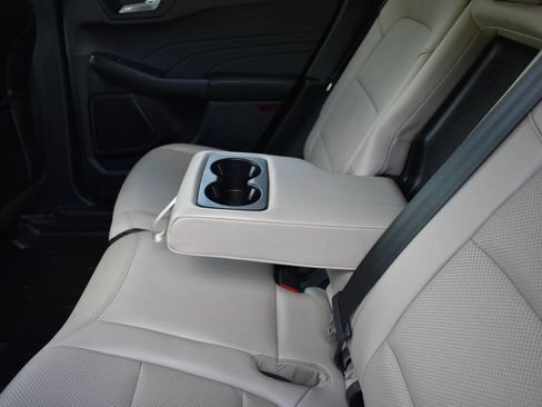 Used 2021 Ford Escape SEL AWD/4WD image 15