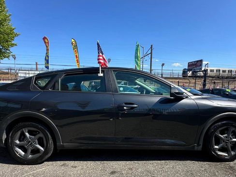 Used 2025 Kia K4 FWD image 3