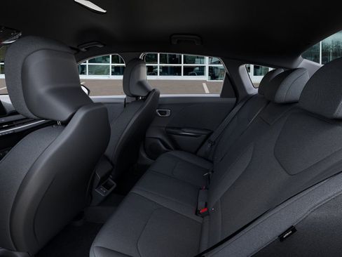 New 2026 Kia K4 LXS image 19