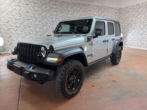 Used 2023 Jeep Wrangler Unlimited w/ Cold Weather Group image 3