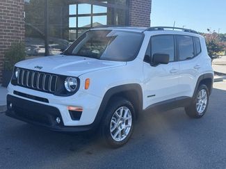 Used 2022 Jeep Renegade Latitude image 1
