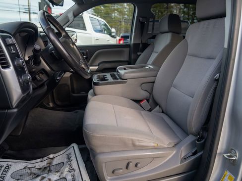 Used 2018 Chevrolet Silverado 1500 LT w/ All Star Edition image 20