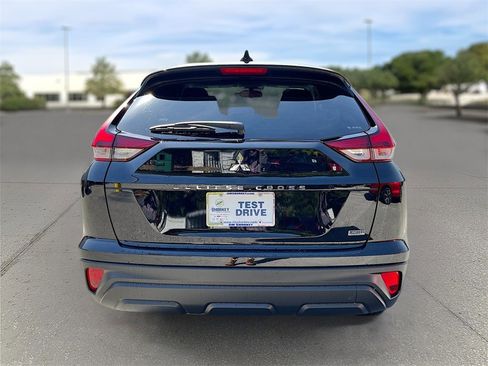 New 2026 Mitsubishi Eclipse Cross LE image 6