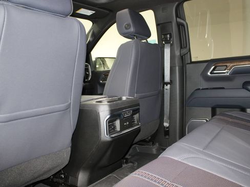 Used 2023 Chevrolet Silverado 1500 High Country w/ Technology Package AWD/4WD image 25