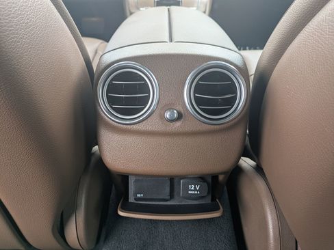 Used 2019 Mercedes-Benz E 300 image 24