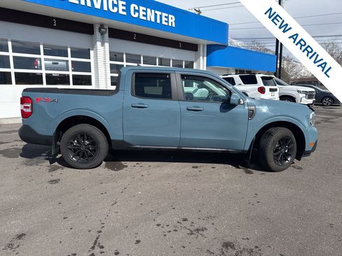 Used 2022 Ford Maverick Lariat w/ Equipment Group 500A Standard image 8