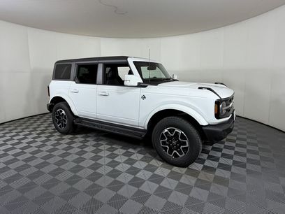 New 2025 Ford Bronco Outer Banks