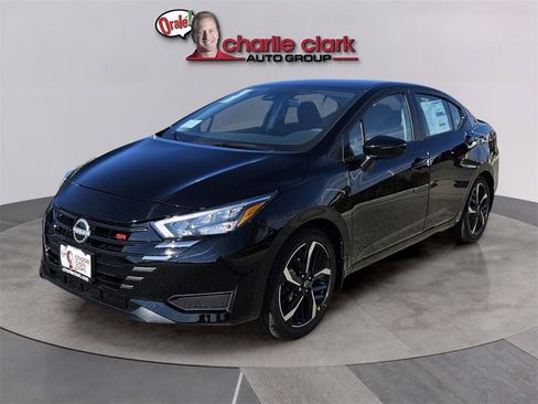 New 2025 Nissan Versa SR w/ Trunk Package image 1