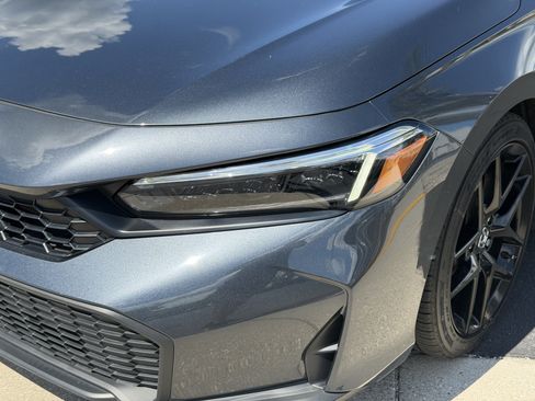 Certified 2025 Honda Civic Sport image 10
