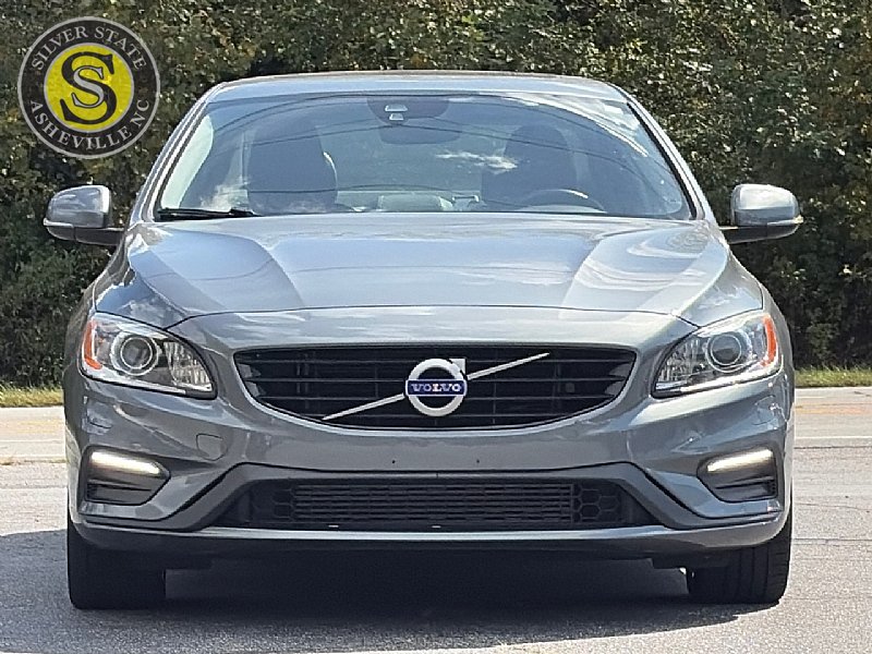 Used 2018 Volvo S60 T5 Dynamic w/ Vision Package AWD/4WD image 2