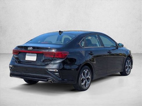 Used 2021 Kia Forte LXS FWD image 5
