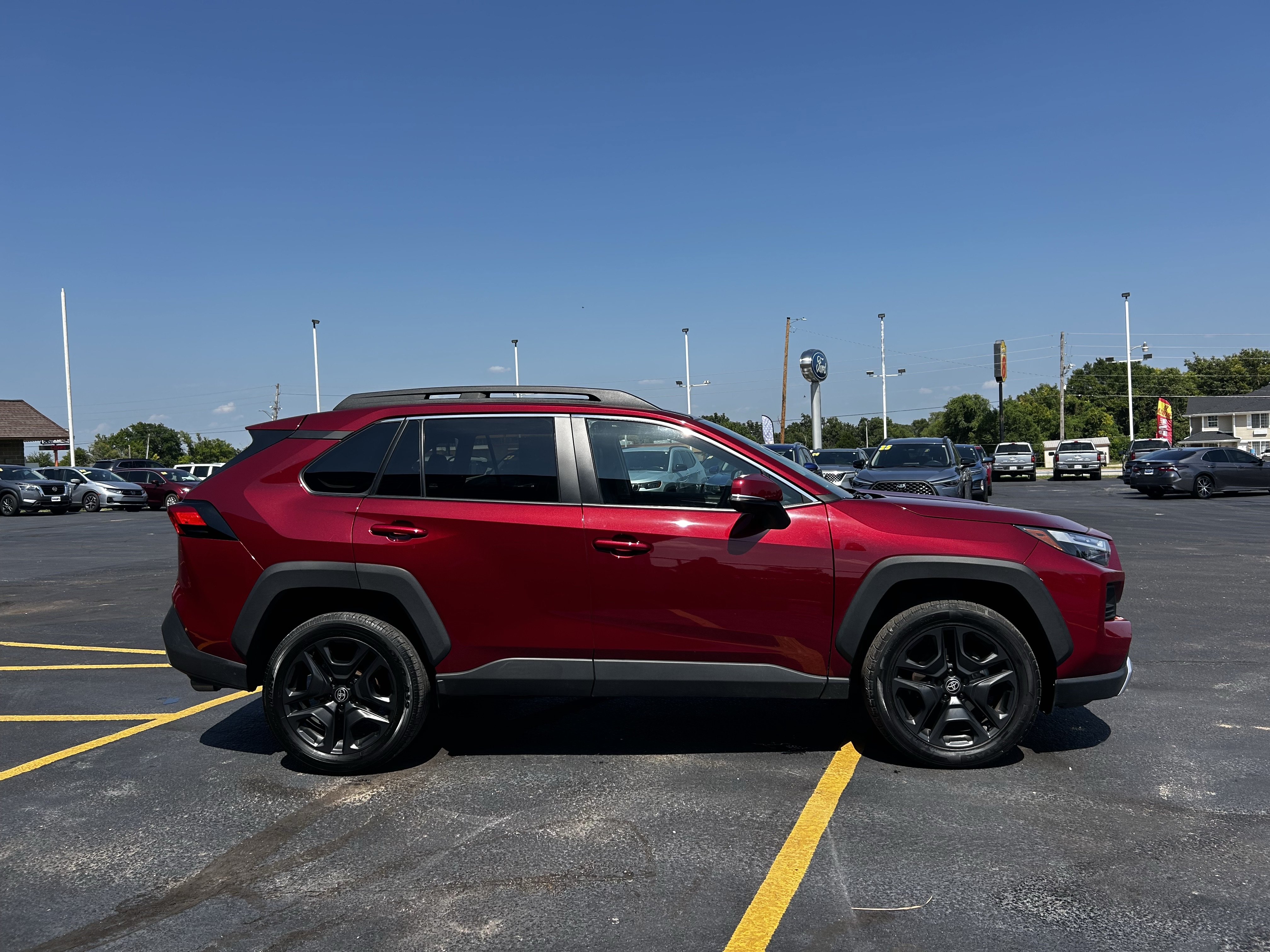 Used 2024 Toyota RAV4 Adventure AWD/4WD image 4