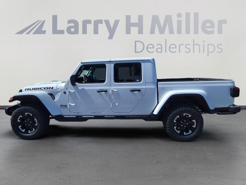 New 2026 Jeep Gladiator Rubicon w/ Capability Package AWD/4WD image 2