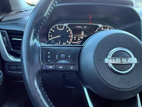 Used 2023 Nissan Rogue SV w/ SV Premium B Package image 23