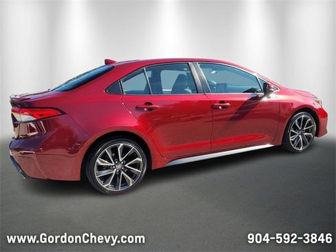Used 2022 Toyota Corolla SE image 5