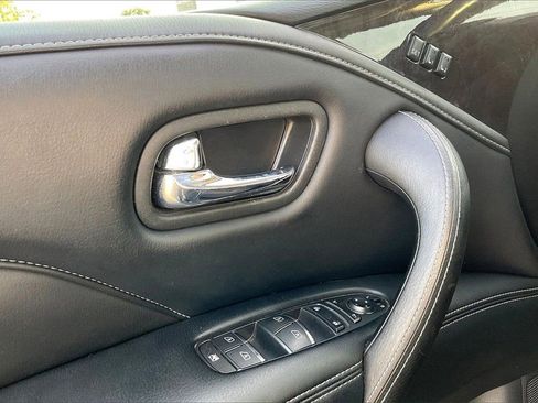 Used 2024 INFINITI QX80 Luxe image 41