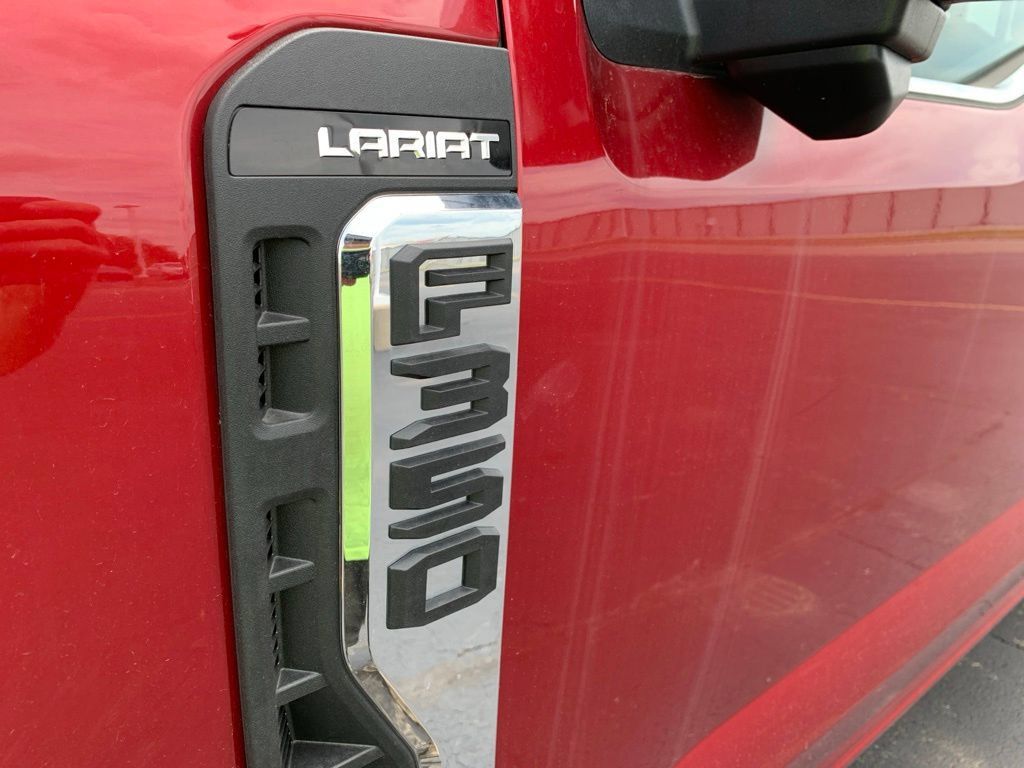 New 2026 Ford F350 Lariat w/ Lariat Ultimate Package AWD/4WD image 3