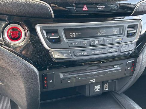 Used 2019 Honda Pilot Touring image 28