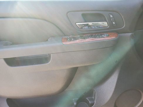 Used 2013 Chevrolet Avalanche LT w/ All-Star Edition image 11